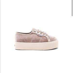 Superga 2790 VELVET PLATFORM SNEAKER IN GREY
